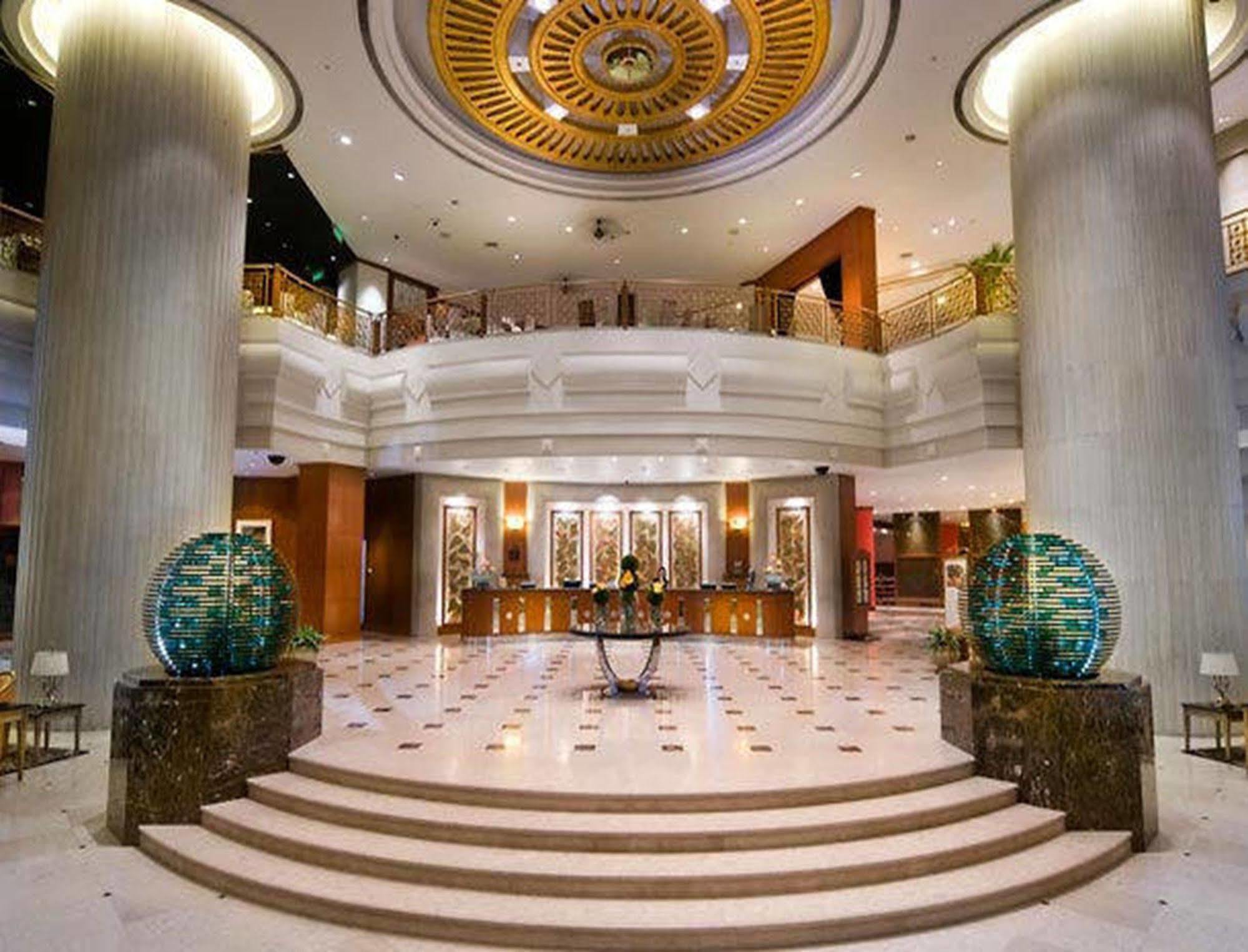Renaissance Kuala Lumpur Hotel & Convention Centre Interior foto